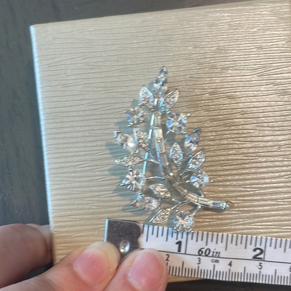 Vintage Lisner Rhinestone Set - Picture 4 of 9